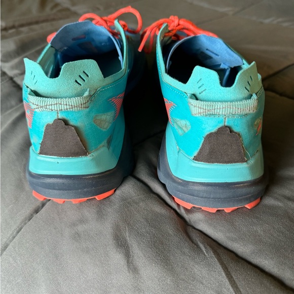 Altra Mont Blanc Blue - Picture 3 of 7